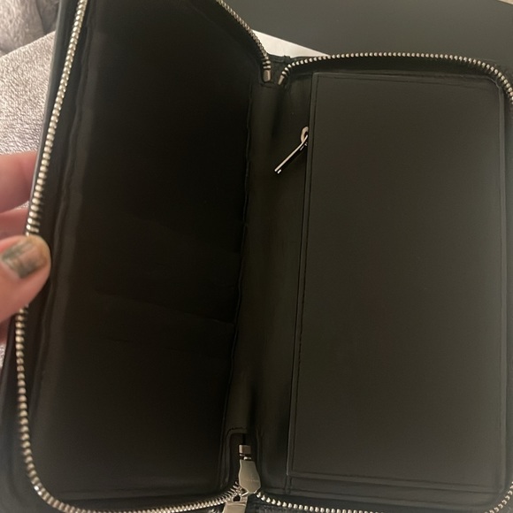 Saint Laurent zip around wallet - Picture 3 of 7